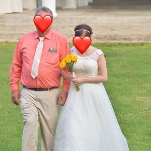 Ivory wedding dress Bust:37 3/4 waist: 31 3/8 Hip: 35 1/2